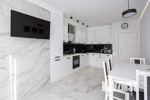 2-к квартира, посуточно, 90м2, 1/1 этаж