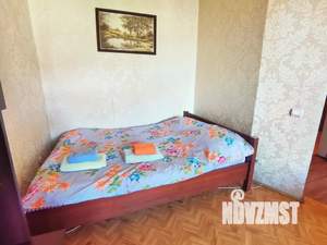 1-к квартира, посуточно, 43м2, 5/5 этаж