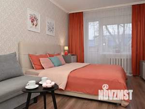 1-к квартира, посуточно, 35м2, 3/5 этаж