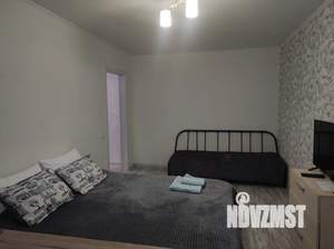 1-к квартира, посуточно, 32м2, 8/10 этаж