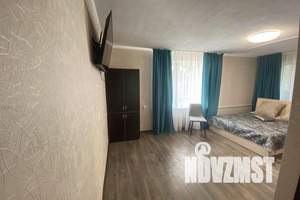 2-к квартира, посуточно, 42м2, 4/5 этаж