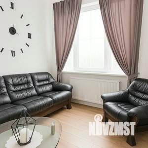 1-к квартира, посуточно, 55м2, 1/1 этаж