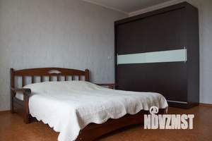 1-к квартира, посуточно, 40м2, 10/10 этаж