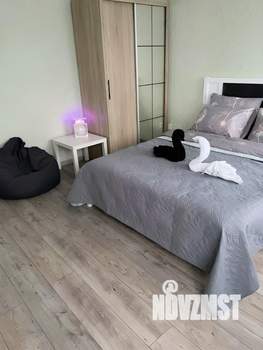 1-к квартира, посуточно, 46м2, 3/10 этаж