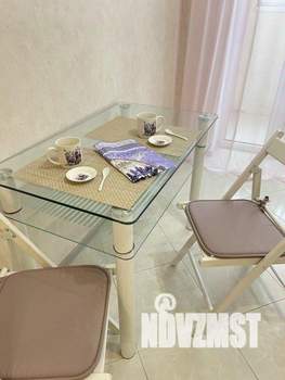 1-к квартира, посуточно, 38м2, 1/1 этаж