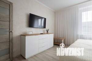 1-к квартира, посуточно, 40м2, 6/8 этаж