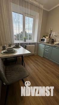 1-к квартира, посуточно, 38м2, 5/5 этаж