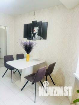 1-к квартира, посуточно, 42м2, 1/1 этаж