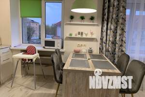 2-к квартира, посуточно, 46м2, 1/1 этаж