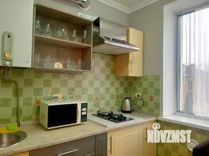 1-к квартира, посуточно, 34м2, 3/3 этаж