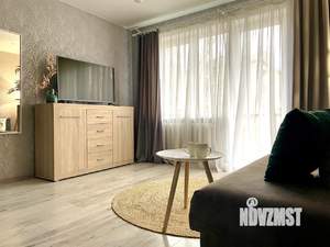 1-к квартира, посуточно, 38м2, 3/5 этаж