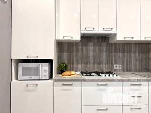 1-к квартира, посуточно, 43м2, 3/10 этаж