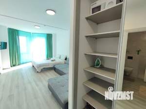 Студия квартира, посуточно, 43м2, 11/25 этаж