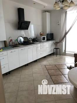 Студия квартира, посуточно, 31м2, 1/8 этаж