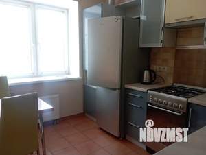 1-к квартира, посуточно, 38м2, 3/5 этаж