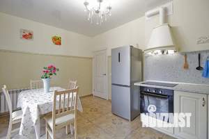 2-к квартира, посуточно, 61м2, 3/3 этаж