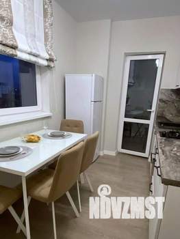 1-к квартира, посуточно, 38м2, 1/1 этаж