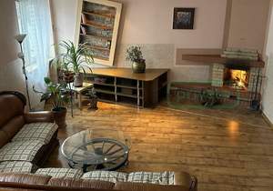 3-к квартира, вторичка, 100м2, 3/3 этаж