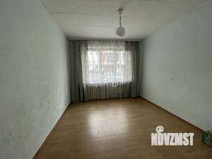 4-к квартира, вторичка, 63м2, 1/5 этаж