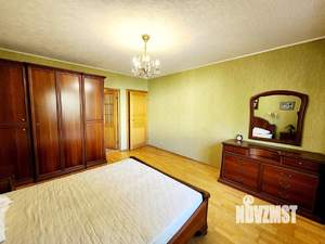 3-к квартира, вторичка, 140м2, 2/4 этаж