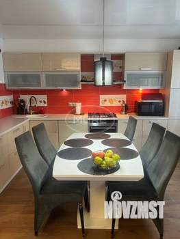 3-к квартира, вторичка, 101м2, 1/6 этаж
