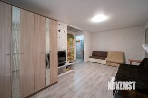 2-к квартира, вторичка, 43м2, 1/5 этаж