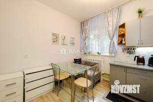 2-к квартира, вторичка, 38м2, 1/4 этаж