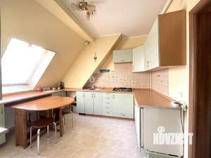 2-к квартира, вторичка, 63м2, 4/4 этаж