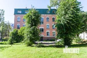 5-к квартира, вторичка, 65м2, 1/4 этаж