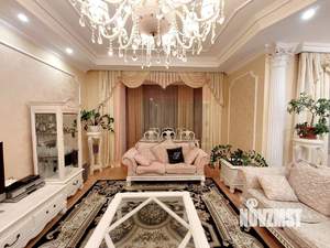4-к квартира, вторичка, 140м2, 2/6 этаж