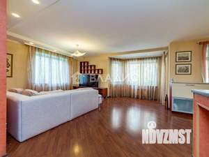 4-к квартира, вторичка, 151м2, 2/4 этаж