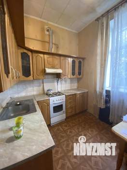 2-к квартира, вторичка, 54м2, 1/3 этаж