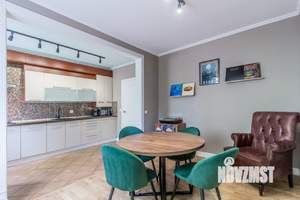 2-к квартира, вторичка, 73м2, 1/4 этаж