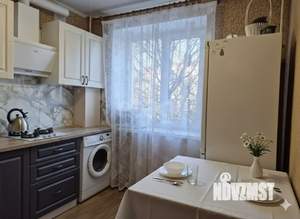 2-к квартира, вторичка, 44м2, 3/5 этаж