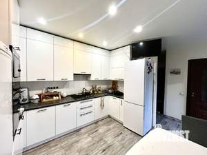 3-к квартира, вторичка, 95м2, 2/2 этаж