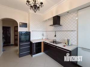 2-к квартира, вторичка, 63м2, 12/14 этаж