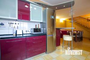 3-к квартира, вторичка, 107м2, 5/5 этаж