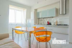 2-к квартира, вторичка, 101м2, 7/9 этаж