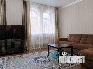 3-к квартира, вторичка, 108м2, 1/3 этаж