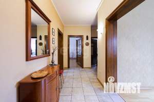 3-к квартира, вторичка, 102м2, 4/4 этаж