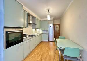 2-к квартира, вторичка, 72м2, 8/10 этаж