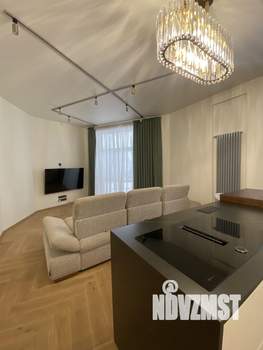 2-к квартира, вторичка, 60м2, 1/4 этаж