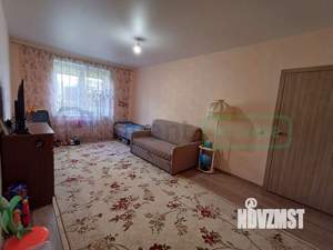 2-к квартира, вторичка, 62м2, 1/9 этаж