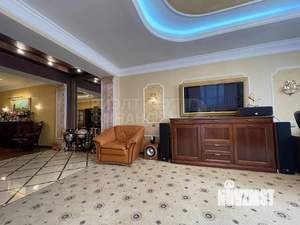 2-к квартира, вторичка, 120м2, 1/2 этаж