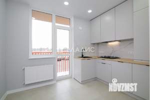 2-к квартира, вторичка, 56м2, 1/9 этаж