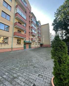 4-к квартира, вторичка, 155м2, 1/6 этаж