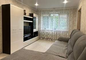 2-к квартира, вторичка, 44м2, 1/4 этаж