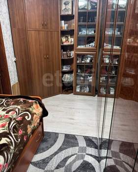 2-к квартира, вторичка, 54м2, 1/3 этаж