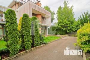 5-к квартира, вторичка, 250м2, 3/3 этаж