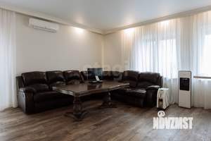 5-к квартира, вторичка, 185м2, 3/3 этаж